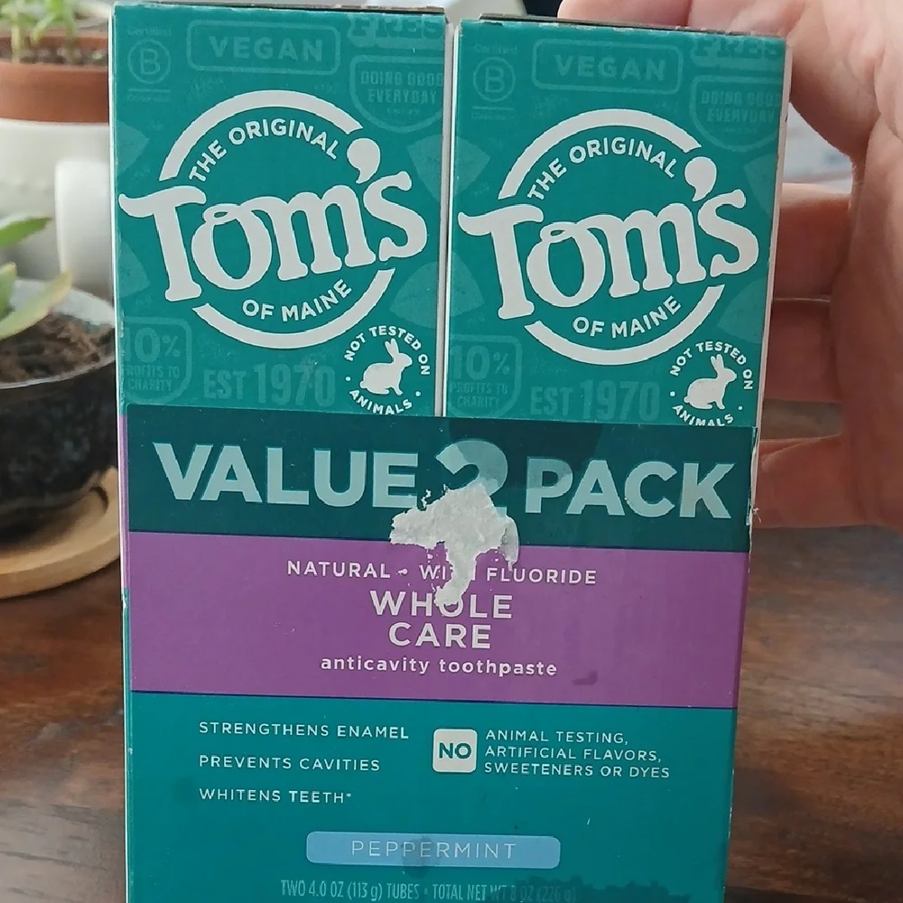 Peppermint Toothpaste - Picture 2 of 4